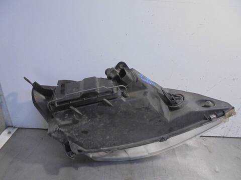 Foto 3ª: Faro Izquierdo Ford Focus AMBIENTE BERLINA 90CV 66KW [C9DB] (2002)