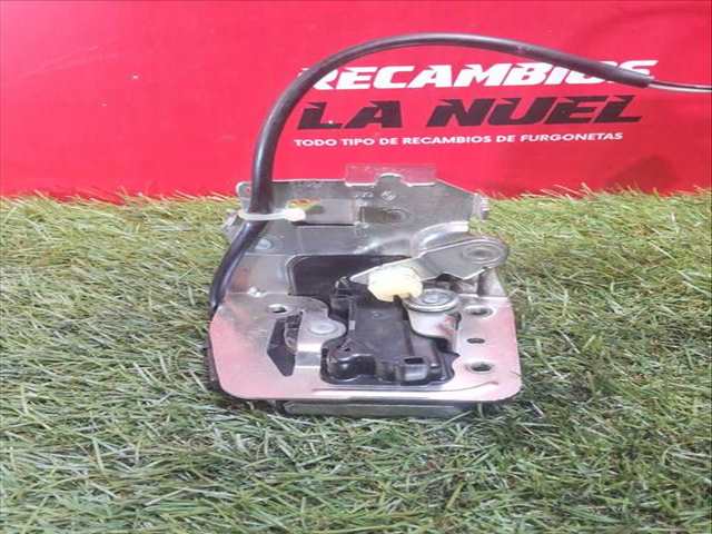 Foto 4ª: Cerradura Puerta Trasera Derecha Renault Master 2.3 DCI 125 FWD FV0C FV0D FV0G FV0H FV0J FV0K) 125CV 92KW FURGONETA [M9T 670,M9T 672,M9T 676,M9T 678,M9T 680,M9T 870,M9] (2013)