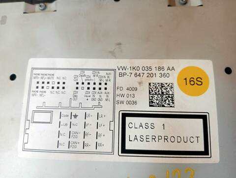 Foto 3ª: Sistema Audio Radio CD Volkswagen Passat ADVANCE 1 16V TSI 1390 CM3) 122CV (2005)