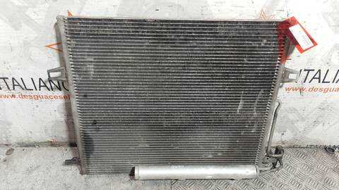 Foto 1ª: Radiador Calefaccion A.A. Mercedes Clase ML 320 3.0 CDI W164) 224CV 165KW 164.122) [OM642940] (2005)