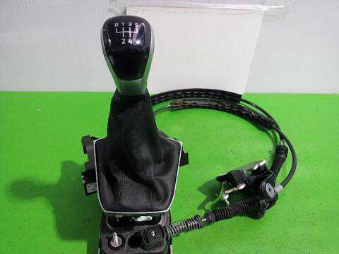 Foto 2ª: Palanca de Cambio Volkswagen T-Cross ADVANCE 95CV [DKLA  DUSB  CHZL  DL] (2016)