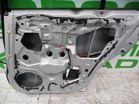 Foto 3ª: Puerta Trasera Derecha Mazda 6 2.0 16V CAT BERLINA 136CV 100KW [FS2C] (2001)