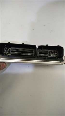 Centralita Motor ECU Audi A4 2.0 D