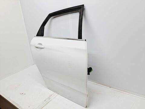 Foto 3ª: Puerta Trasera Derecha Citroen C4 1.6 HDI FAP 92CV 68KW [9H06] (2015)