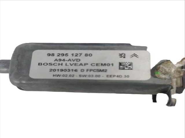 Foto 3ª: Elevalunas Eléctrico Delantero Derecho Peugeot 2008 1.6 BLUEHDI 120 (2013)