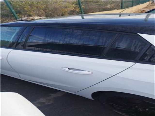 Puerta Trasera Izquierda Opel Astra 1.2 FPHNSL FPHNSR) 131CV 96KW