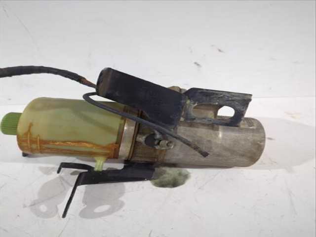 Foto 3ª: Bomba de Direccion Volkswagen Polo 1.9 SDI 64CV [ASY] (2001)