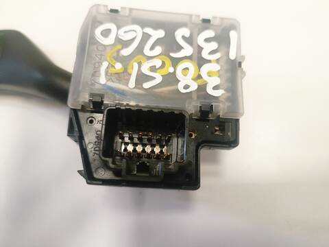 Foto 3ª: Mando Multifuncion Ford Focus TREND 2.0 TDCI CAT 136CV (2007)