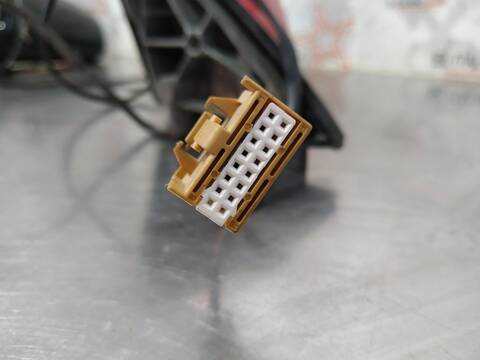 Foto 4ª: Retrovisor Izquierdo Audi A4 2.0 TDI AVANT 140CV 103KW [BLB] (2005)