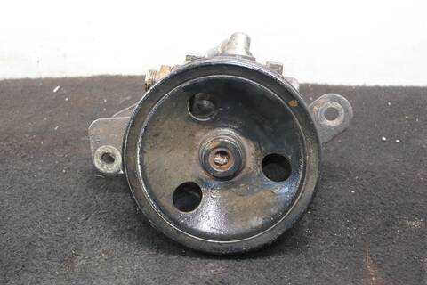 Bomba de Direccion Nissan Cabstar CABINA SIMPLE 120CV 88KW