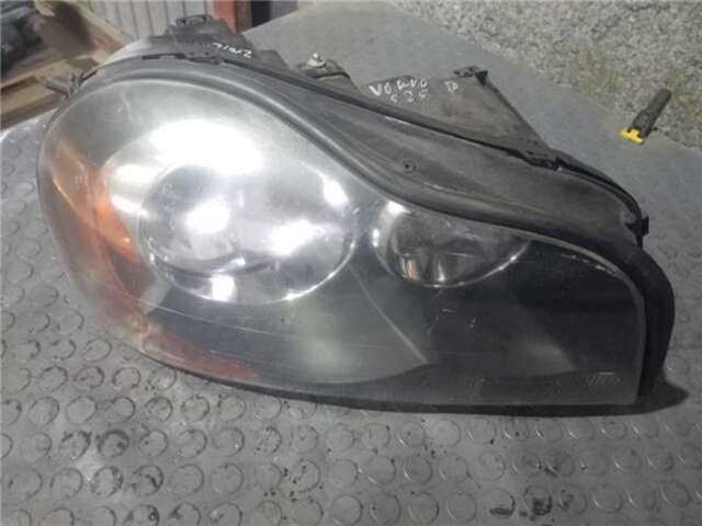 Faro Derecho Volvo XC 90 2.4 D5 (7 ASIENTOS) [2.4 LTR. - 120 KW DIESEL CAT]