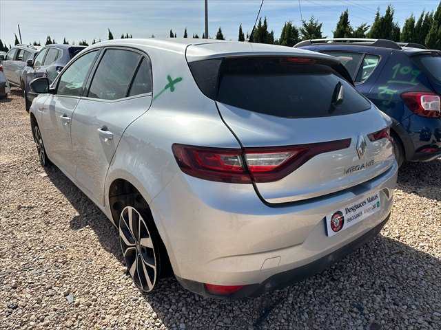 Foto 2ª: Paragolpes Trasero Renault Megane 1.2 G [H5FF4] (2018)