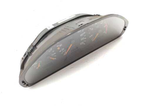 Foto 3ª: Cuadro de Instrumentos Mercedes Clase C 160 C 220 CDI 202.133) 125CV 92KW [611960] (1999)