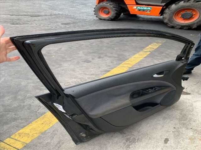 Foto 2ª: Puerta Delantera Izquierda Seat Altea 2.0 TDI 140CV [BKD] (2010)
