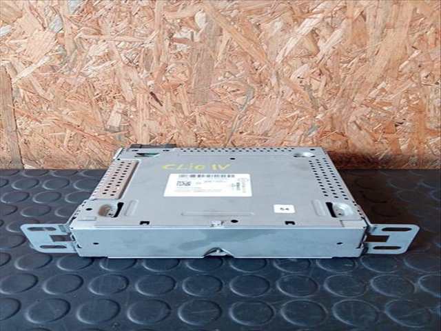 Centralita Motor ECU Renault Clio AUTHENTIQUE 76CV