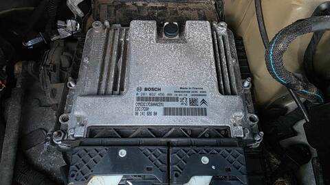 Foto 1ª: Centralita Motor ECU Citroen C4 1.6 G 165CV PICASSO SPACETOURER BHZ (2016)