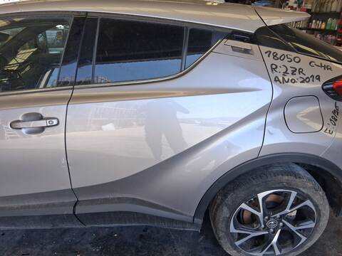 Foto 1ª: Puerta Trasera Izquierda Toyota CHR 1.8 HYBRID ZYX10_ ZYX11_) 98CV 72KW [2ZR] (2019)