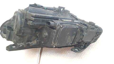 Foto 3ª: Faro Derecho Mercedes Clase B 150 B 180 246.242) 122CV 90KW [270910] (2012)