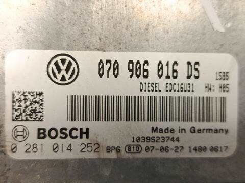Foto 4ª: Centralita Motor ECU Volkswagen Transporter 2.5 TDI 130CV 96KW FURGONETA [BNZ] (2007)