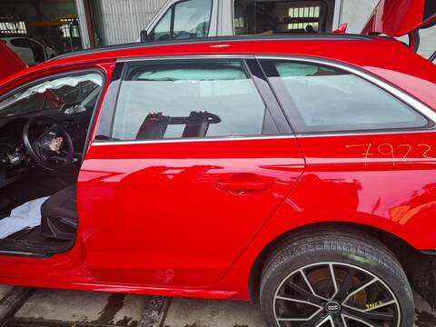 Puerta Trasera Izquierda Audi A4 35 TDI S LINE AVANT 163CV 120KW