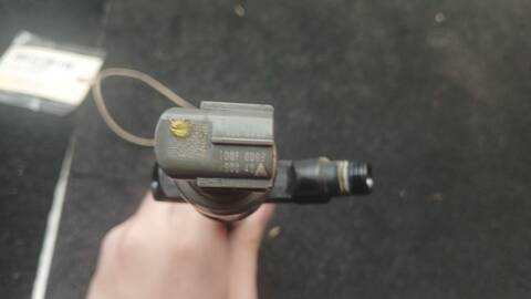 Foto 3ª: Inyectores Toyota Avensis 2.0 D-4D ADT250_) 126CV 93KW [1AD] (2007)