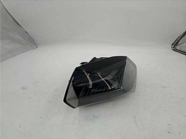 Foto 3ª: Piloto Trasero Derecho Peugeot 2008 1.2 ALLURE [1.2 LTR. - 74 KW PURETECH] [HNK / EB2ADTD / UE64]