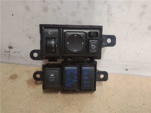 Mando Multifuncion Nissan Juke 1.6 ACENTA [1.6 LTR. - 86 KW 16V CAT]