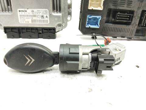 Foto 4ª: Centralita Motor ECU Citroen C5 VTR E) BERLINA 109CV 80KW [9HY] (2005)