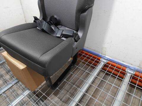 Foto 2ª: Asientos Traseros Toyota Hiace VERSION INDEFINIDA (2019)