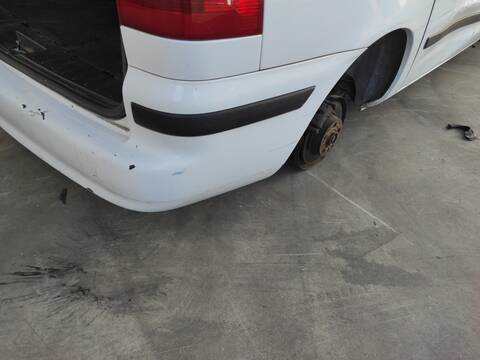 Foto 2ª: Paragolpes Trasero Ford Galaxy ASZ (2004)