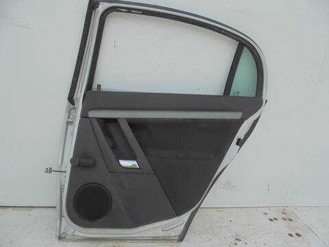 Foto 2ª: Puerta Trasera Derecha Opel Vectra CLUB BERLINA 122CV 90KW [Z18XE] (2004)