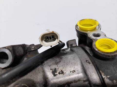 Foto 3ª: Compresor Aire Acondicionado Opel Meriva COSMO 75CV 55KW [Y17DT] (2004)