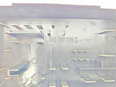 Foto 2ª: Caja Reles Fusibles Volkswagen Touran 2.0 TDI 140CV 103KW [CFHC] (2013)