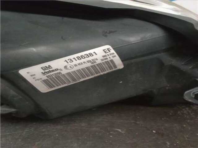 Foto 3ª: Faro Izquierdo Opel Corsa 1.4 [Z 14 XEP]