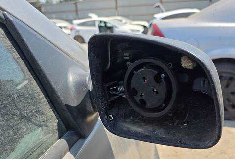 Foto 2ª: Retrovisor Derecho Dacia Logan COMFORT 90CV 66KW (2015)