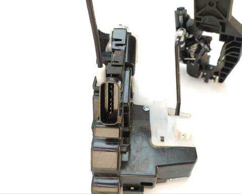 Foto 3ª: Cerradura Puerta Delantera Izquierda Hyundai i20 1.2 (2014)