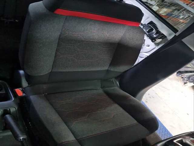 Foto 1ª: Asiento Delantero Izquierdo Citroen C3 1.2 PURETECH 82 2RHMRC 2RHMZB) AIRCROSS 82CV 60KW [HM01] (2018)