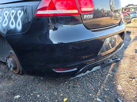 Foto 3ª: Paragolpes Trasero Volkswagen Eos SPORT BLUEMOTION 140CV 103KW (2013)