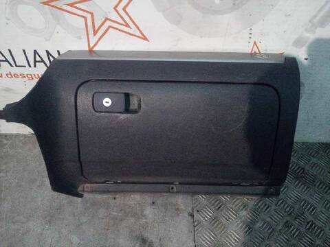 Guantera Volkswagen Golf ADVANCE 105CV 77KW