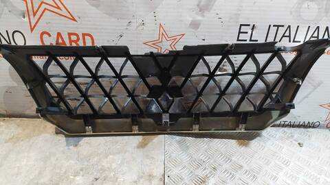 Foto 4ª: Rejilla Delantera Mitsubishi Montero 2.5 TD GLS PLUS 116CV 85KW [4D56] (2001)