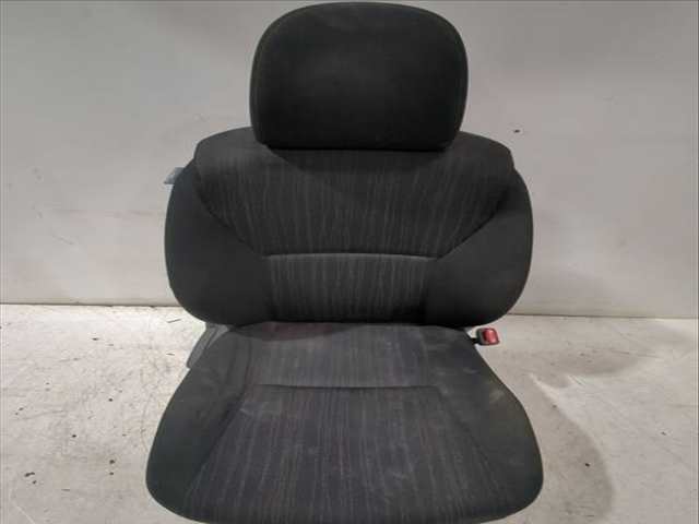 Asiento Delantero Derecho Toyota Auris 1.33 DUAL-VVTI NRE150_) 101CV 74KW