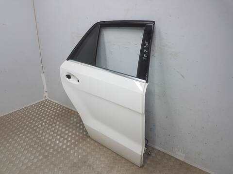 Foto 2ª: Puerta Trasera Derecha Mercedes Clase ML 350 3.0 V6 CDI 258CV 190KW AUT. 166.004) W166) OM642 (2011)