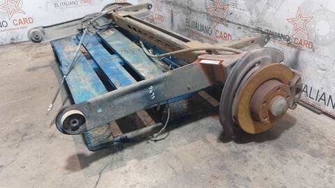 Foto 2ª: Puente Trasero Renault Trafic 6 - PLAZAS ACRISTALADO PARCIAL COMBI CORTO 90CV 66KW [M9R780] (2010)