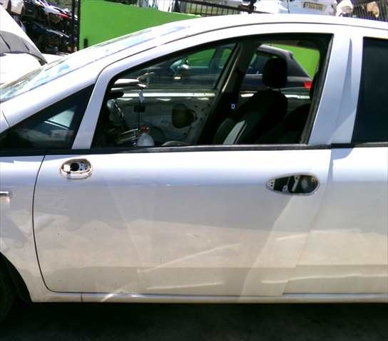 Puerta Delantera Izquierda Fiat Punto 1.3 JTD 2006-2012