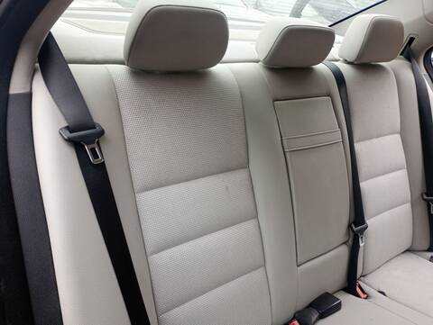 Foto 3ª: Asientos Traseros Mercedes Clase C 160 C 200 CDI 204.007) BERLINA 136CV 100KW [651913] (2010)