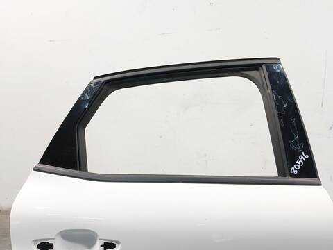 Foto 3ª: Puerta Trasera Derecha Citroen C4 1.5 BLUEHDI 130 BBYHZB) 131CV 96KW [YHZ (DV5RC)] (2024)