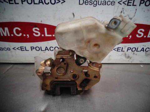 Foto 2ª: Cerradura Puerta Trasera Izquierda Nissan X-Trail 2.2 16V TD CAT 114CV 84KW T30) [YD22] (2002)