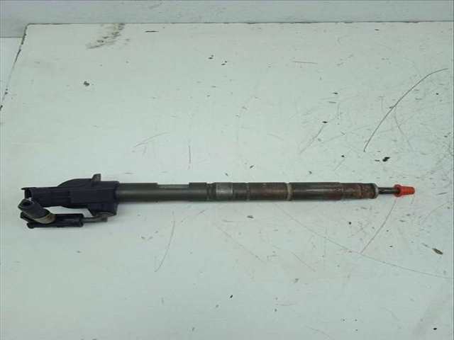 Foto 3ª: Inyectores Toyota Yaris ACTIVE 90CV 66KW [1ND] (2011)