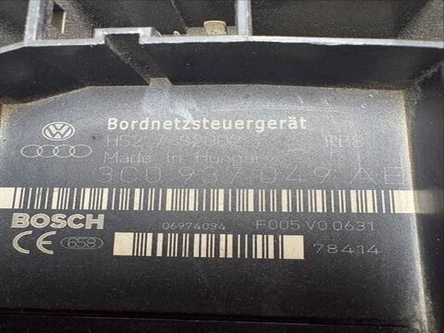 Foto 2ª: Caja Reles Fusibles Volkswagen Passat BLF BERLINA AUT. (2007)