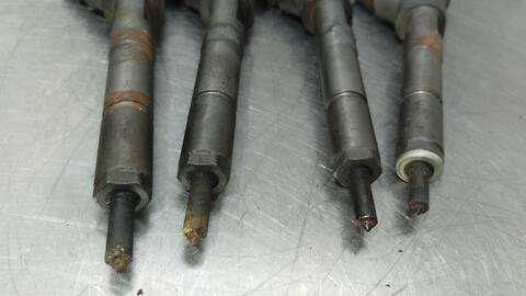 Foto 2ª: Inyectores Toyota Yaris BASICO 90CV 66KW (2005)